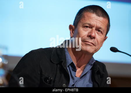 TURIN, Italien - 16.Mai: Schriftsteller Emmanuel Carrère am Salone del Libro, internationale Buchmesse am 16. Mai 2015 in Turin. Stockfoto