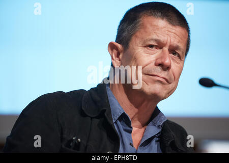 TURIN, Italien - 16.Mai: Schriftsteller Emmanuel Carrère am Salone del Libro, internationale Buchmesse am 16. Mai 2015 in Turin. Stockfoto