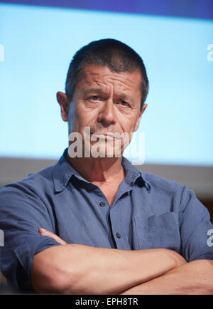 TURIN, Italien - 16.Mai: Schriftsteller Emmanuel Carrère am Salone del Libro, internationale Buchmesse am 16. Mai 2015 in Turin. Stockfoto