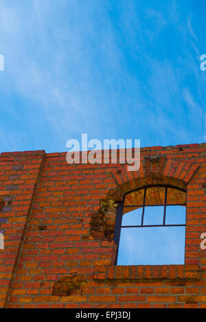 Himmel im Mauerwerk Stockfoto