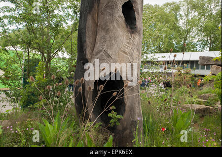 2015 RHS Chelsea Flower Show Eröffnungstag, Royal Hospital Chelsea, London, UK. 19. Mai 2015. Laurent-Perrier Chatsworth Garten entworfen von Dan Pearson, Goldmedaille Stand und Best In Show Gewinner. Bildnachweis: Malcolm Park Leitartikel/Alamy Live-Nachrichten Stockfoto