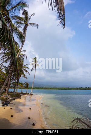 Panama, San Blas Inseln, Mamitupu, Kuna Stamm Tropeninsel In der Karibik Stockfoto