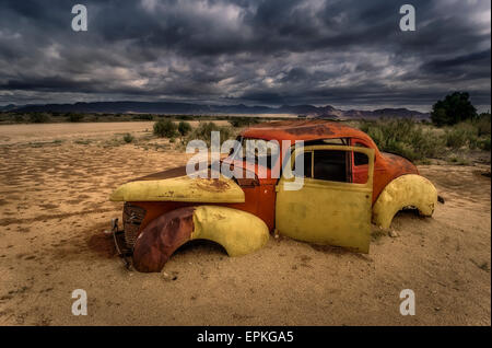 Rostigen Auto in Solitaire. Solitaire ist eine kleine Siedlung im Khomas Region, Namibia, Afrika. Stockfoto