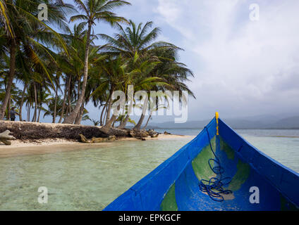 Panama, San Blas Inseln, Mamitupu, traditionellen Kuna Stamm Kanu Stockfoto