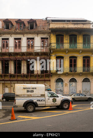 Panama, Provinz Panama, Panama-Stadt, Renovierung auf einem alten Gebäude beginnt im Unesco-geschützten Bereich der Casco Viejo Stockfoto