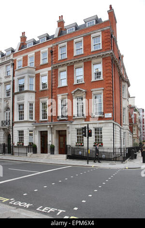 Die Londoner Klinik in der Londoner Harley Street, bekannt als das Zentrum der privaten medizinischen Versorgung im Vereinigten Königreich. Ecke von Devonshire St. Stockfoto