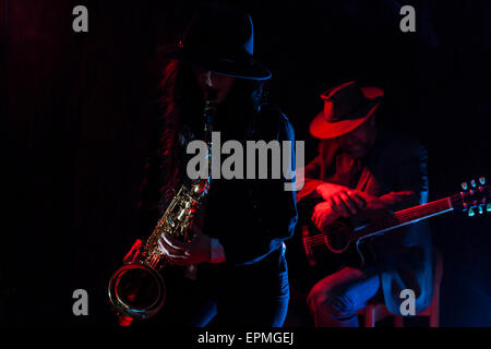 Saxophon und Gitarre Stockfoto