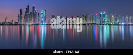 Marina Bay Dubai Panorama Stockfoto