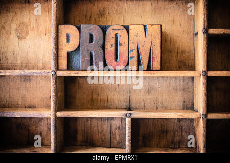 Das Wort PROM in Vintage Holz Buchdruck Typ in einer Schublade aus Holz Art geschrieben. Stockfoto