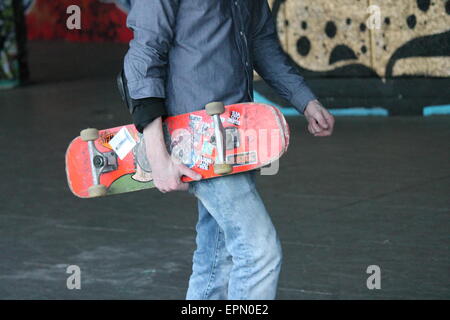 Iconic Skate Park in Southbank London, undercroft mit Skater und Graffiti-Skating, Skaten, Schleifring, Konzept, Stockfoto