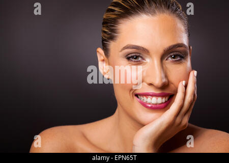 wunderschöne junge Modell mit hellen Make-up Stockfoto