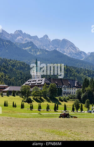 Schlosshotel Schloss Elmau, Wettersteingebirge, Krün, Werdenfelser Land, Upper Bavaria, Bavaria, Germany Stockfoto