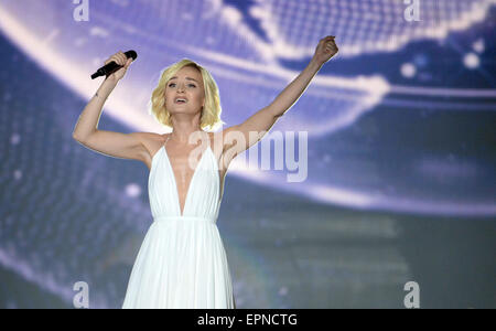 Sängerin Polina Gagarina vertreten Russland führt während der ersten Semi Final für den Eurovision Song Contest 2015 in Wien, Österreich, 19. Mai 2015. Das große Finale von der 60. jährliche Eurovision Song Contest (ESC) statt findet am 23. Mai 2015. Foto: Julian Stratenschulte/dpa Stockfoto