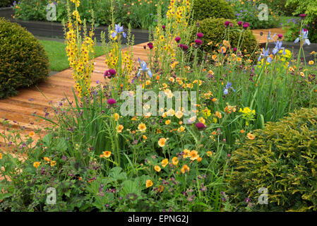 2015 RHS Chelsea Flower Show, The Homebase Retreat Stadtgarten, entworfen von Adam Frost Stockfoto