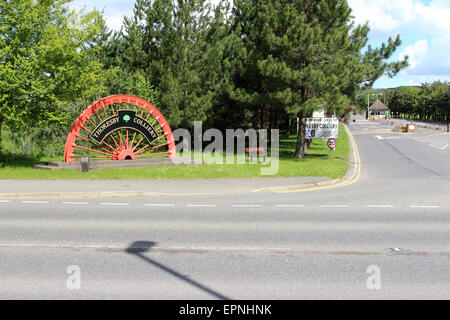 Eingang zum Thoresby Zeche Edwinstowe den letzten Arbeiten tief mir in Nottinghamshire und aufgrund der enge im Juli 2015 Stockfoto