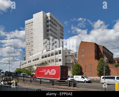 Schwerverkehr von der A40 Ansätze Marylebone Road; London; England; UK Stockfoto