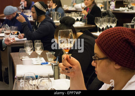 Bierprobe Klasse am Ort Tech Brooklyn New York City Stockfoto