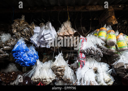 GRANADA, Nicaragua – Granadas Mercado Municipal ist der wichtigste Stadtmarkt für frische Speisen und ist täglich geöffnet. Stockfoto