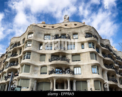 Casa Milla, Details der Fassade in Barcelona, Spanien Stockfoto