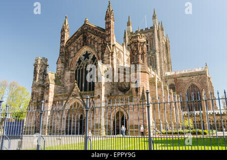 Hereford Kathedrale an einem sonnigen Tag Stockfoto