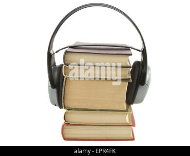 Hörbuch-Konzeption mit Kopfhörer und Bücher Stockfoto