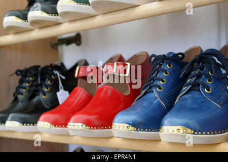 Nationaler Eisteddfod, Vale of Glamorgan, Wales tanzen clogs Stockfoto