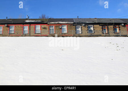 Spitzen der Reihenhäuser in Lewis Town, Ogmore Tal Stockfoto