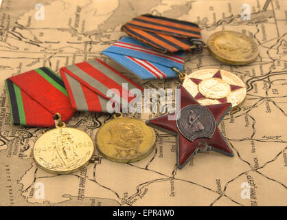 Medaillen auf einer Karte Stockfoto