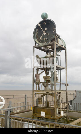 SOUTHWOLD, SUFFOLK/Großbritannien - 26 März: The Pier Wetterfahne auf Southwold Pier am 26. März 2015. Stockfoto