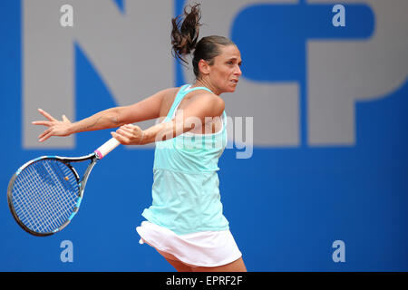 Nürnberg, Deutschland. 21. Mai 2015. Roberta Vinci Italiens in Aktion während des Viertelfinales der WTA Tour Tennis-match gegen Nara Japan in Nürnberg, 21. Mai 2015. Foto: DANIEL KARMANN/Dpa/Alamy Live News Stockfoto