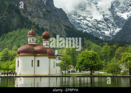 Kirche St. Bartholomae am Lake Königssee bei Berchtesgaden Stockfoto
