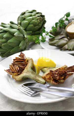 frittierte Artischocken, römische, jüdische Küche, Carciofi Alla giudia Stockfoto