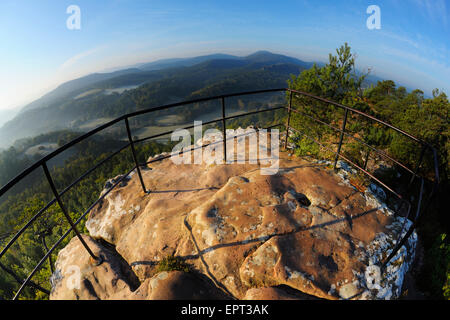 Aussichtspunkt am Hochstein, Dahn, Dahner Felsenland, Berg, Pfalzerwald, Rheinland-Pfalz, Deutschland Stockfoto