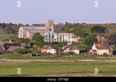 Salthouse Kirche und Dorf, Küste North Norfolk, England UK Stockfoto