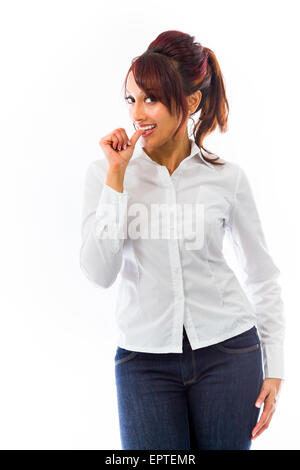 Erwachsene indische Frau im Studio isoliert auf weißem Hintergrund Stockfoto