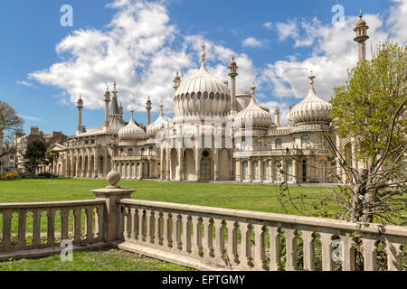 Fassade des Royal Pavilion, eine ehemalige königliche Residenz in Brighton, East Sussex, England, UK. Es ist ein UNESCO-Weltkulturerbe. Stockfoto