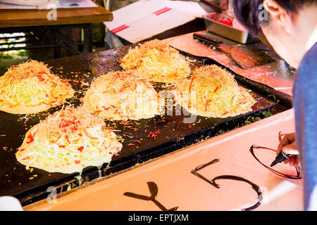 Japanische Straße Essen (ein großer Teil der japanischen Kultur) Stockfoto