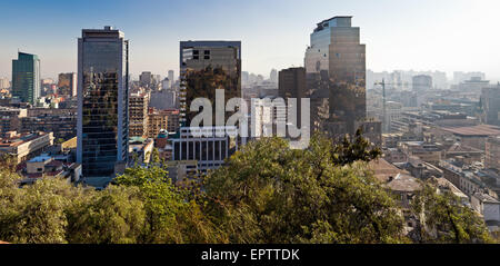 Stadtzentrum von Santa Lucia Hill (Cerro Santa Lucia), Santiago, Chile gesehen Stockfoto