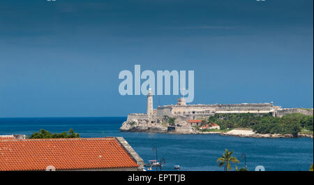Leuchtturm am Hafen, Faro Castillo Del Morro, Morro Castle, Havana Bucht, Havanna, Kuba Stockfoto