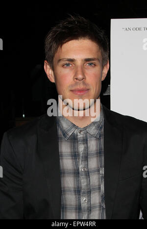 LA Premiere Screening des neben stehenden Gewässern mit: Chris Lowell wo: Beverly Hills, Kalifornien, Vereinigte Staaten bei: Kredit-16. November 2014: FayesVision/WENN.com Stockfoto