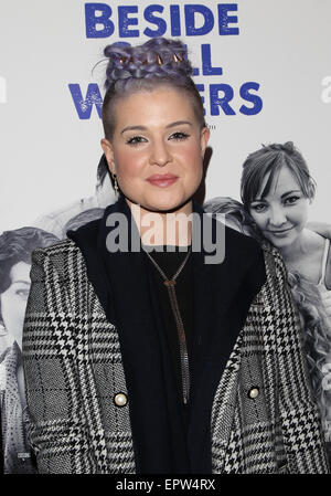 LA Premiere Screening des neben stehenden Gewässern mit: Kelly Osbourne Where: Beverly Hills, Kalifornien, Vereinigte Staaten bei: Kredit-16. November 2014: FayesVision/WENN.com Stockfoto