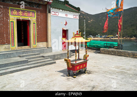 Dh Tin Hau Tempel PO TOI HONG KONG Eingang joss stick Räuchergefäß urn Po Toi chinesische Insel Stockfoto