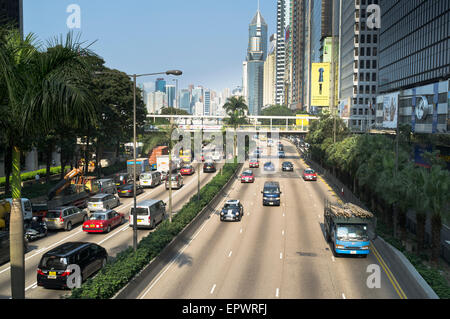 dh Gloucester Road WAN CHAI Traffic in Hong Kong Straßen Stockfoto