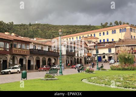 Plaza de Armas, einem großen Platz in der Stadt Cusco, Peru, Südamerika Stockfoto