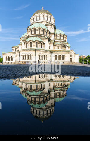 Alexander Nevsky Cathedral, Sofia, Bulgarien wurde von Alexander Pomerantsev entworfen und fertiggestellt im Jahre 1924 Stockfoto