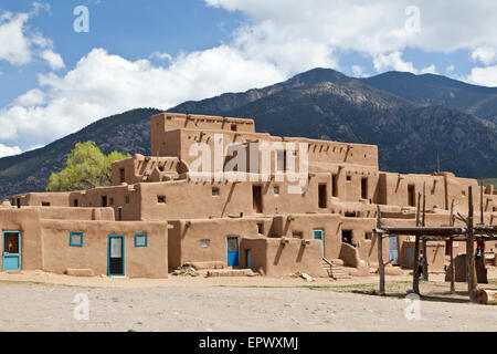 Die alte indianische Siedlung Taos Pueblo, New Mexico, USA. Stockfoto