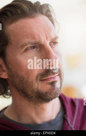 Porträt von schöner reifer Mann Stockfoto