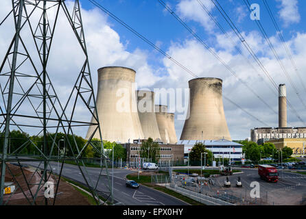 Die Kühltürme des E.ON UK gesteuert Ratcliffe-On-Soar Kraftwerk in der Nähe von Nottingham. Stockfoto