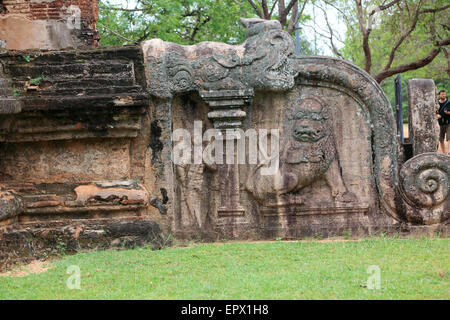 UNESCO-Weltkulturerbe, antiken Stadt Polonnaruwa, Sri Lanka, Asien, schnitzen Stein Figuren, Lankatilaka Gebäude, Stockfoto