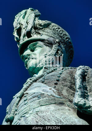 Bronzestatue des 1. Marquess of Anglesey auf Anglesey Spalte, Llanfair PG, Anglesey, North Wales, UK Stockfoto